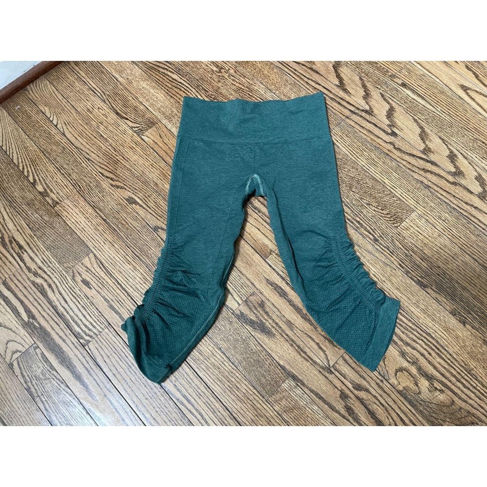 Lululemon In The Flow Crop - Heathered Forest